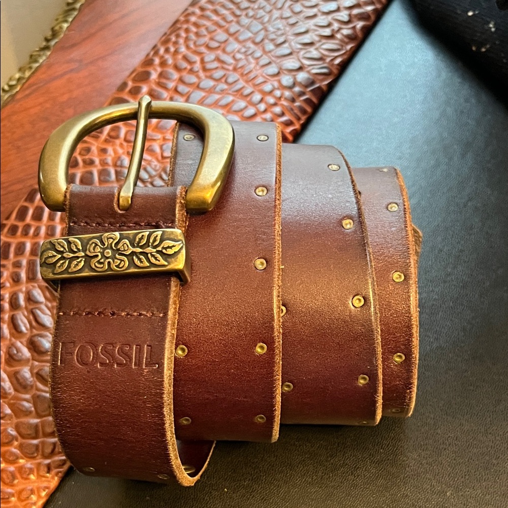 Fossil  Vintage Brown Leather Studded Belt with Brass Buckle